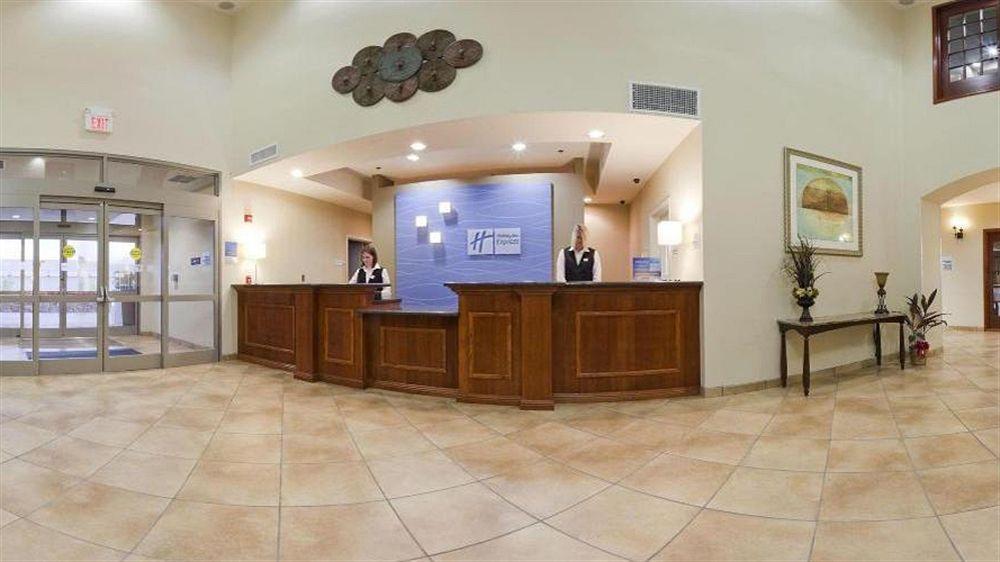 Holiday Inn Express & Suites Searcy By Ihg מראה חיצוני תמונה